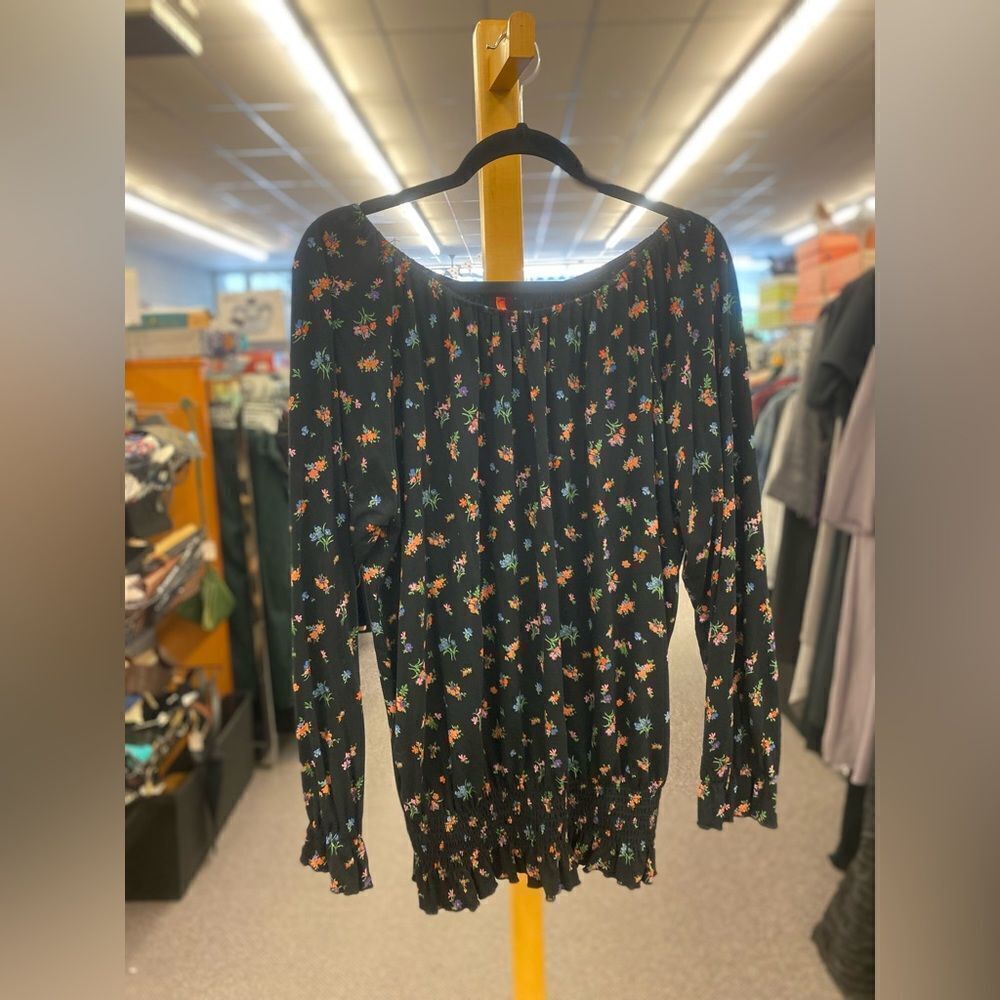 🛍️ Ruby Ribbon Ladies Lg Black Floral Shoulder Top